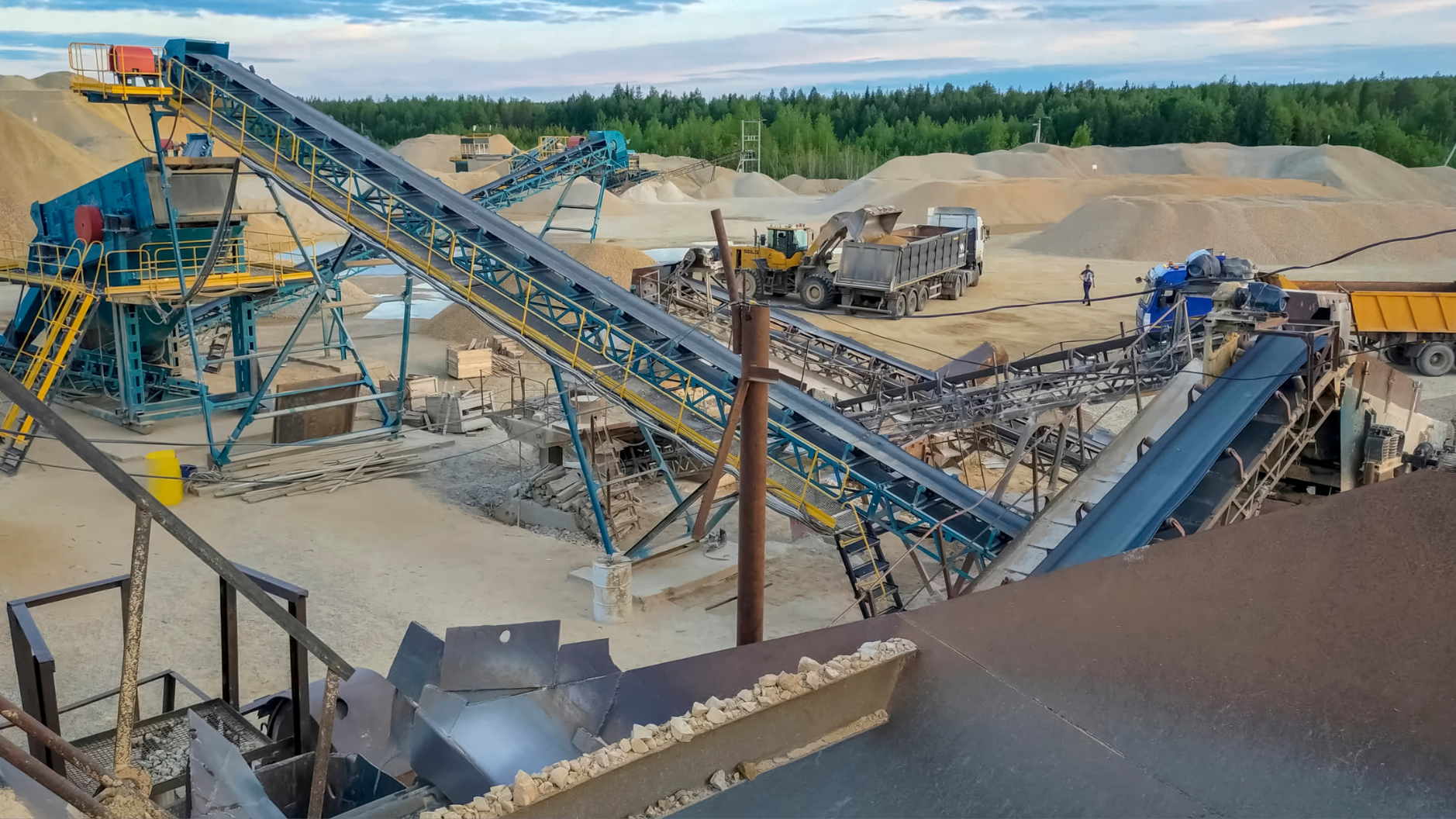 How to Choose the Right Mining Screen for Your Operation